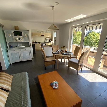 Luminous Apartment In Kehl Near Strasbourg, Conveniently Located Next To A Tram Stop With Direct Access To Strasbourg City Centre Exterior photo